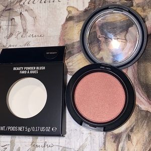 RARE MAC COSMETICS SHY BEAUTY Beauty Powder Blush BNIB